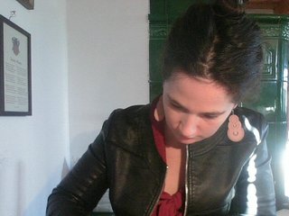 Eroottinen videokeskustelu AmanelWhite