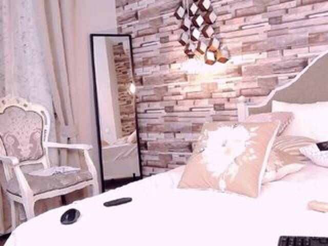 Lähettää kuvakaappauksia AmeliaAngel