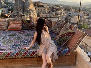 Eroottinen videokeskustelu AmiliYan