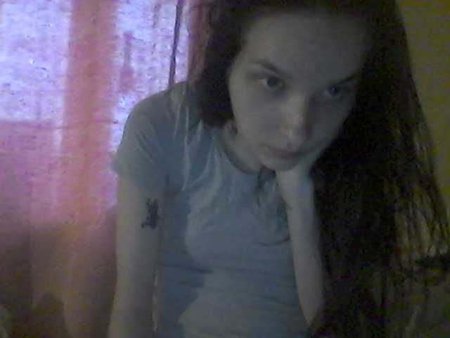 Lähettää kuvakaappauksia AmillyKittyX