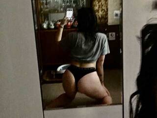 Eroottinen videokeskustelu AmitaSexa