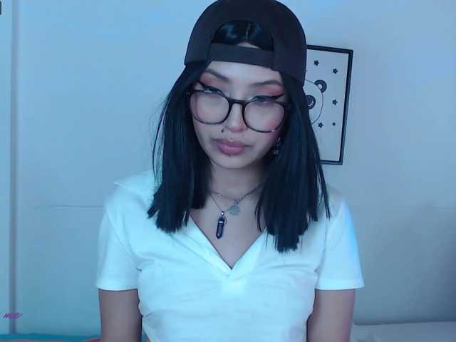 Lähettää kuvakaappauksia amy-baez