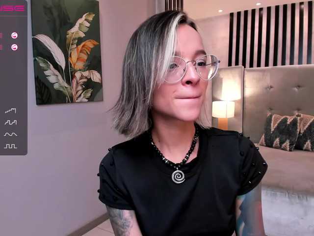 Kuvat AmyAddison Goal: Full Naked @366 | ♥ Je veux juste que tu m’aides à enlever mes vêtements. Nous n’avons pas besoin de plans pour aller au paradis ♥ Play Nipples 65tkns |Patie Off 99tkns | Shirt or skirt off for 10 mnts 100tkns | 307