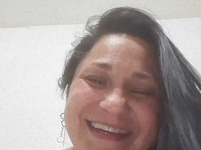 Lähettää kuvakaappauksia AmyAyrton