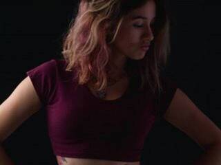 Eroottinen videokeskustelu AmyGreens