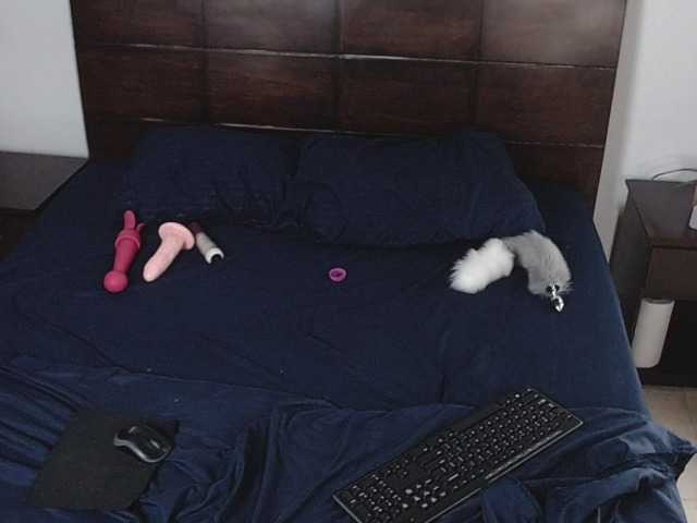 Lähettää kuvakaappauksia AmyMoon