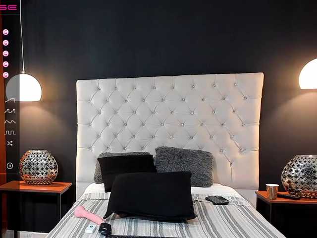 Lähettää kuvakaappauksia AmyRosse1