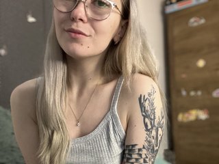 Eroottinen videokeskustelu Anaaimey