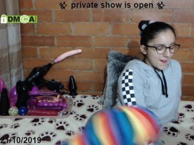 Lähettää kuvakaappauksia analgirll