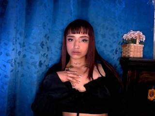 Eroottinen videokeskustelu AnastasiaStyl