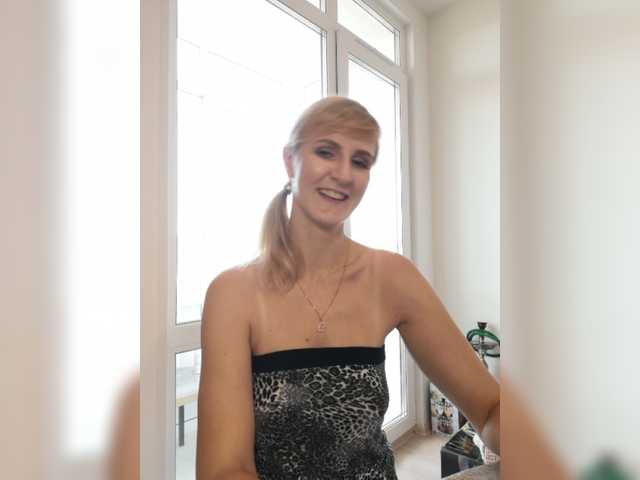 Kuvat Besenok05 Hello everyone, I'm Nastya. You please me, I will please you)). Lovens from 2tkn, strongest vibration 110tkn. Don't forget to put love, it's free. Dildo in private or group