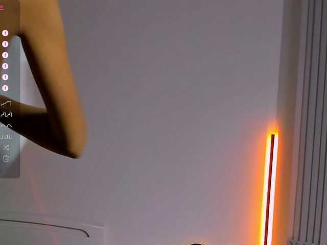 Lähettää kuvakaappauksia AndreaBlossom