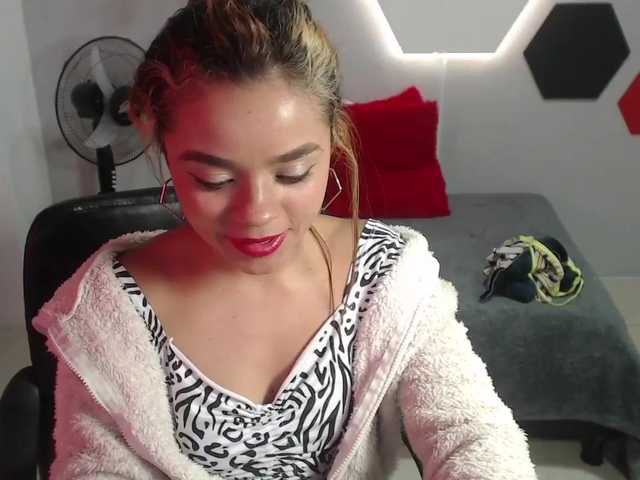 Lähettää kuvakaappauksia andreapink87