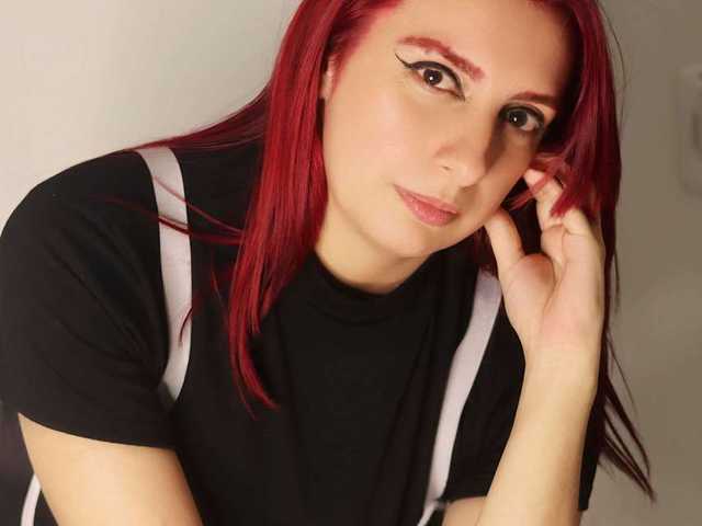 Kuva profiilista angel-red