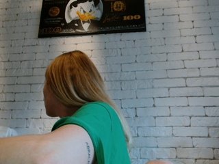 Eroottinen videokeskustelu AngelAlone