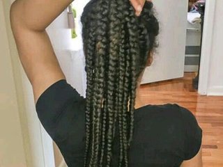 Eroottinen videokeskustelu AngelBraum