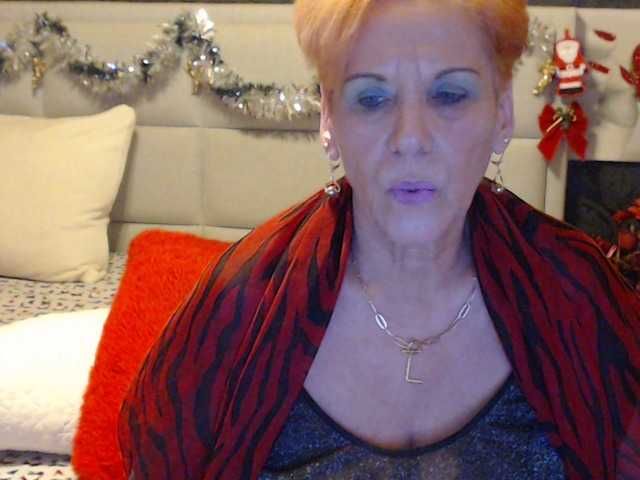 Kuvat ANGELGRANNY welcom guys..pm..50 tk..pussy or ass..100..tits or feet..50..let s have fun