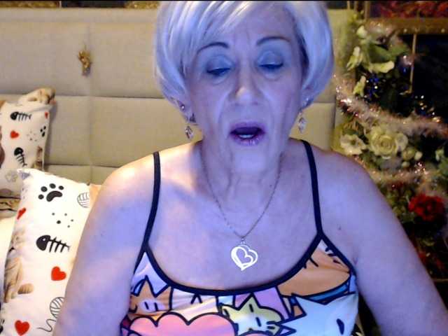 Kuvat ANGELGRANNY welcom guys..pm..50 tk..pussy or ass..100..tits or feet..50..let s have fun