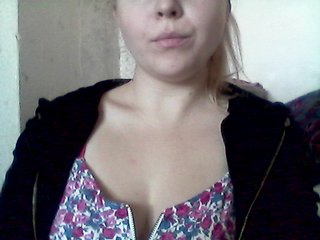 Lähettää kuvakaappauksia AngelinaOGirl