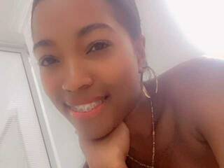 Eroottinen videokeskustelu Angelinnasexy