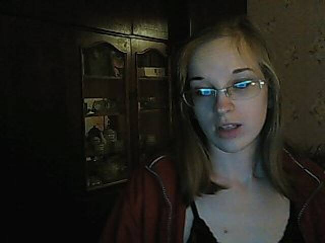 Lähettää kuvakaappauksia Angelpussy1