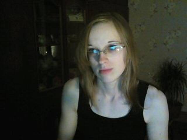 Lähettää kuvakaappauksia Angelpussy1