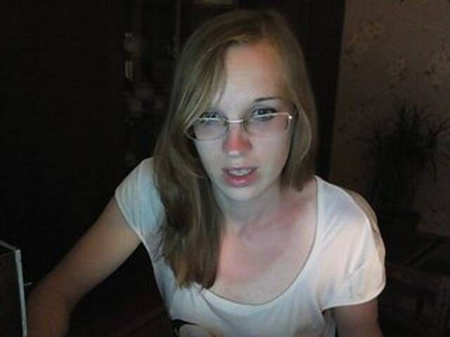 Lähettää kuvakaappauksia Angelpussy1