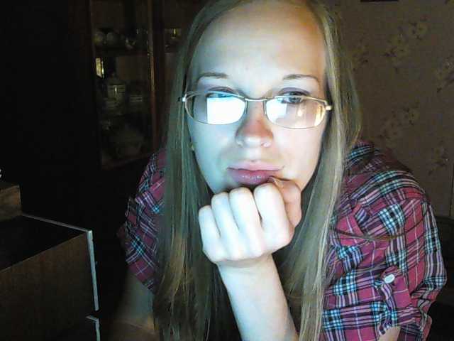 Lähettää kuvakaappauksia Angelpussy1