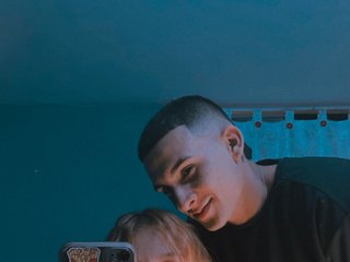 Eroottinen videokeskustelu angieandliam