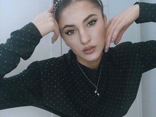 Eroottinen videokeskustelu AniaGraya