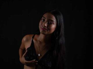 Eroottinen videokeskustelu AnikaHalil