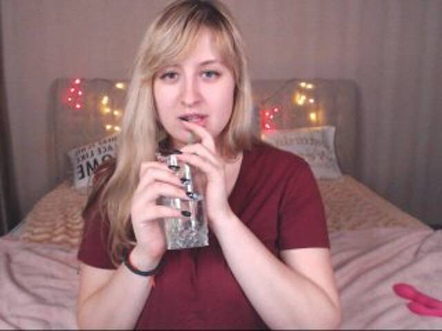 Lähettää kuvakaappauksia AnimeLizz