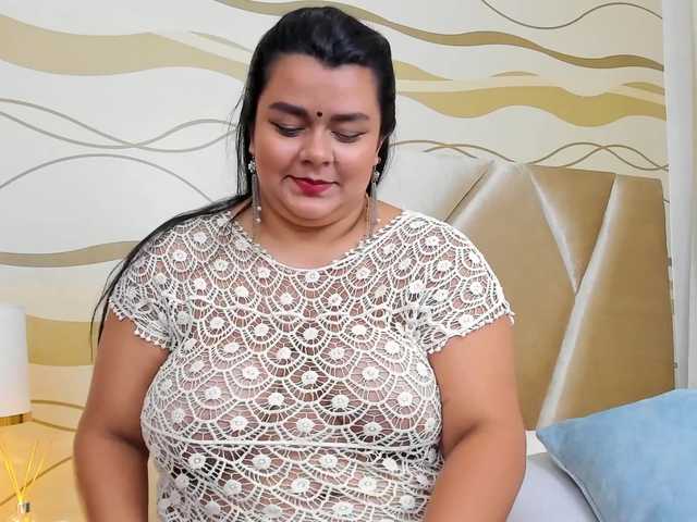 Lähettää kuvakaappauksia Anishaa