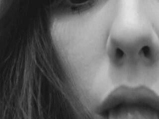 Eroottinen videokeskustelu Anna-Leda