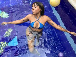 Eroottinen videokeskustelu AnnaBrooks2