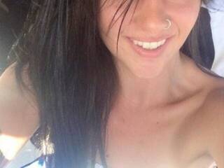 Eroottinen videokeskustelu AnnaWaterfal