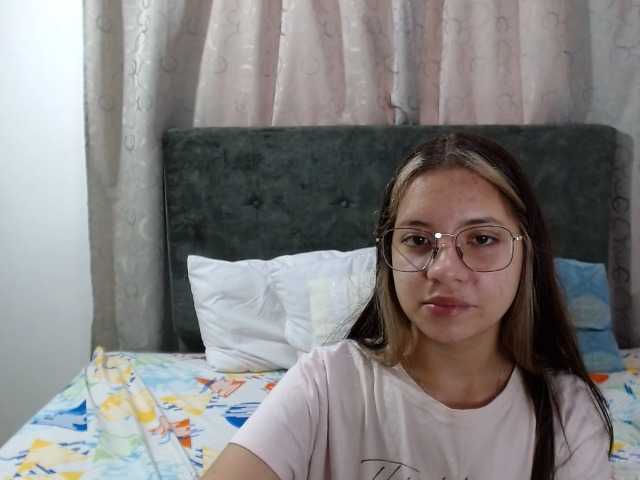 Kuvat annielove18 Hi guys, do you want to have fun with me? squirt show in pvt♥♥