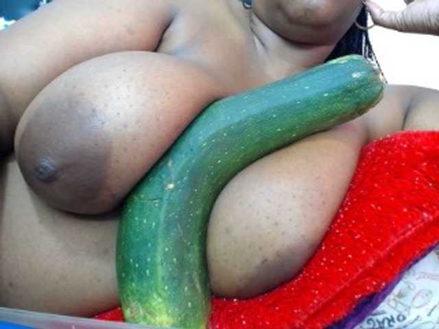 Kuvat antonelax #ass #pussy #lush #domi #squirt #fetish #anal deep cucumber #tokenkeno