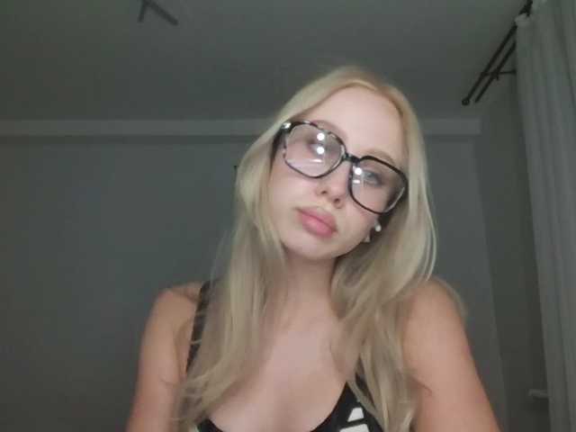 Lähettää kuvakaappauksia AnyaDirty