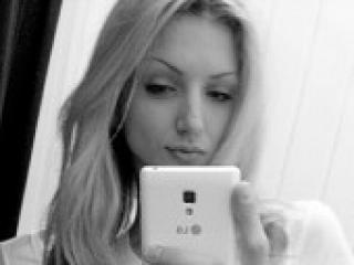 Eroottinen videokeskustelu anyakisssa