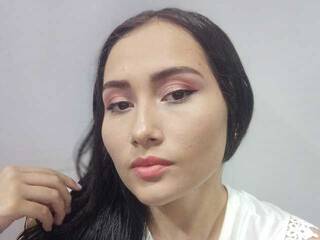 Eroottinen videokeskustelu April-azul01