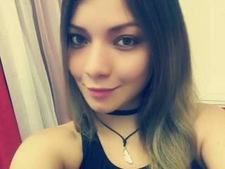 Eroottinen videokeskustelu AprilClaire