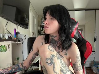 Eroottinen videokeskustelu ArinaTheKink