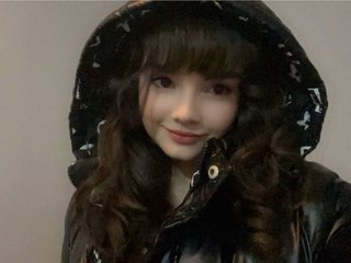 Eroottinen videokeskustelu AryaStarky