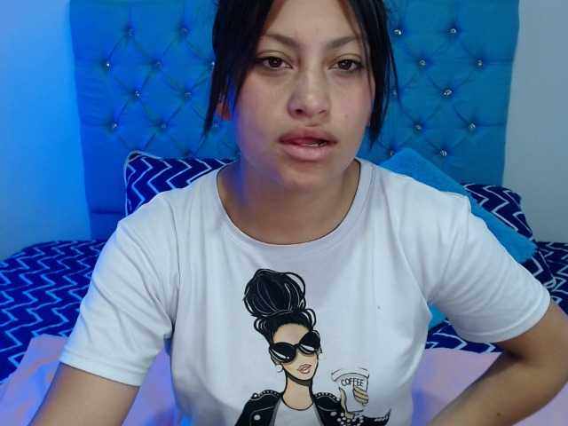 Lähettää kuvakaappauksia ASHHLEYROBERT