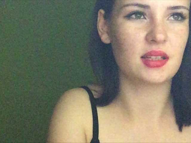 Lähettää kuvakaappauksia AshleyOhAqua