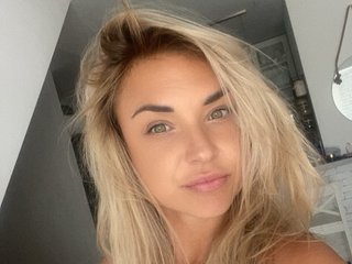 Eroottinen videokeskustelu AshleyPerfect