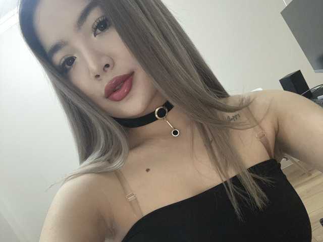 Kuva profiilista asian-princess