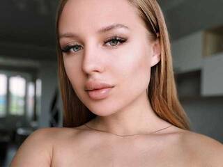 Eroottinen videokeskustelu Astii