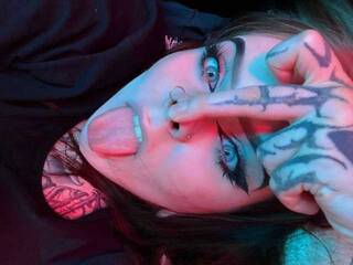 Eroottinen videokeskustelu ATOMICKETCHUP